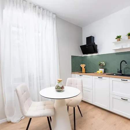 New Premium Rivetta Porec