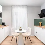 Lägenhet New Premium Rivetta *